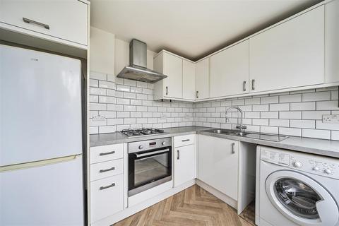 2 bedroom flat to rent, Viewfield Road, Putney, SW18