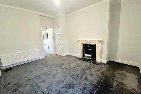 2 bedroom apartment for sale, Windsor Avenue, Bensham, Gateshead