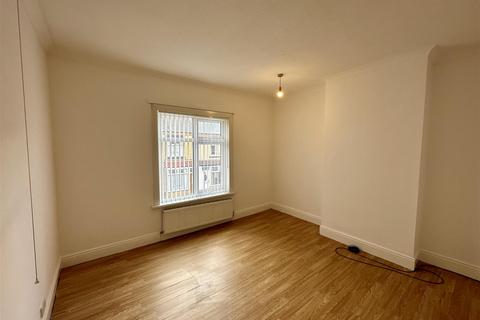 2 bedroom terraced house to rent, Major Street, Darlington