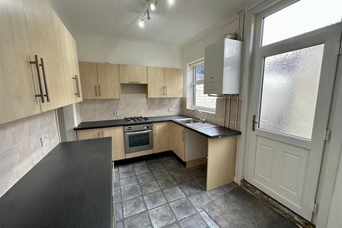 2 bedroom terraced house to rent, Major Street, Darlington