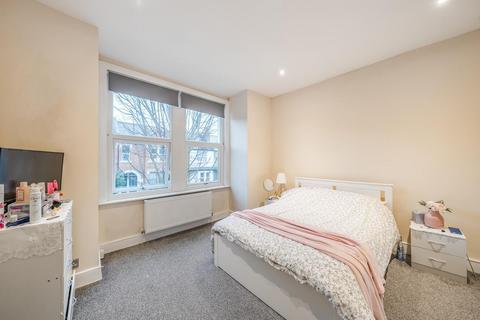 3 bedroom maisonette for sale, Darwin Road, Ealing