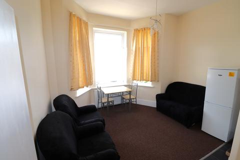 1 bedroom flat to rent, Mansfield Road, Ilford IG1