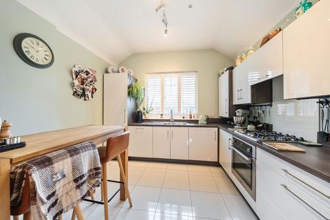 2 bedroom maisonette for sale, Hospital Hill, Aldershot GU11