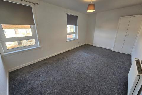 3 bedroom terraced house to rent, Craigbank Street, Larkhall, South Lanarkshire, ML9