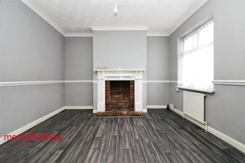 3 bedroom terraced house for sale, West Street, Thurcroft, Rotherham