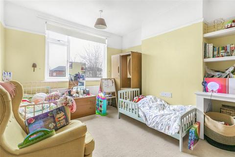 5 Howard Road, London, SE25 5BU