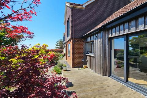 4 bedroom detached house for sale, Sandwich Road, Ramsgate CT12