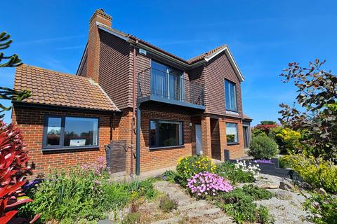 4 bedroom detached house for sale, Sandwich Road, Ramsgate CT12