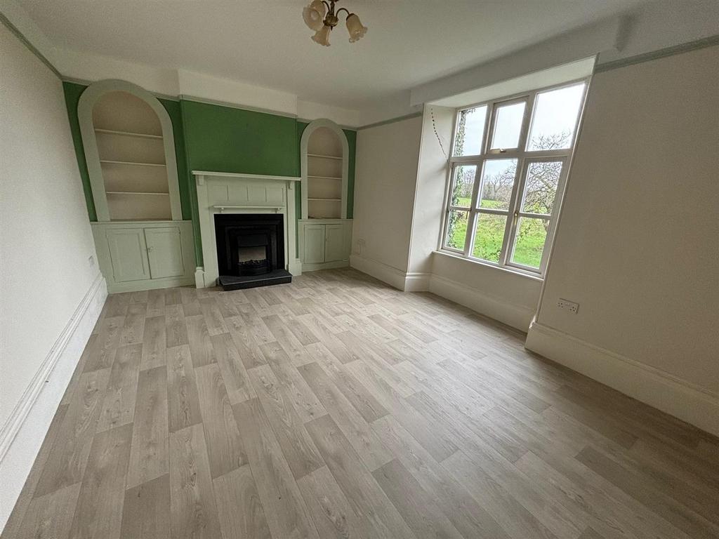 Family room.jpg