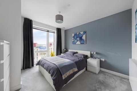 1 bedroom penthouse for sale, West Parkside London SE10