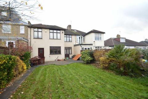 4 bedroom semi-detached house for sale, Lakeside Avenue, Redbridge, IG4 5PJ