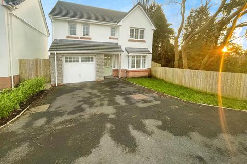 4 bedroom detached house for sale, Llys Cerrig Isaf, Pen-y-fai, Bridgend. CF31 4FF