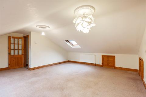 Rainbirds Nupers Hatch, Stapleford Abbotts, Romford, RM4 1JR