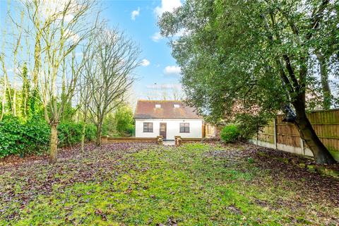 Rainbirds Nupers Hatch, Stapleford Abbotts, Romford, RM4 1JR