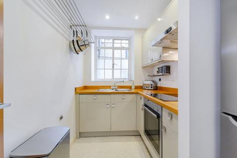 1 bedroom apartment for sale, Queen Court, Queen Square, Bloomsbury, London, WC1N