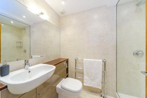 1 bedroom apartment for sale, Queen Court, Queen Square, Bloomsbury, London, WC1N