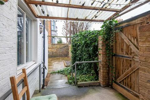 51a Agate Road, London, W6 0AL