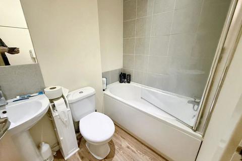 1 bedroom flat for sale, Thornaby Place, Thornaby, Stockton-on-Tees, Durham, TS17 6SH