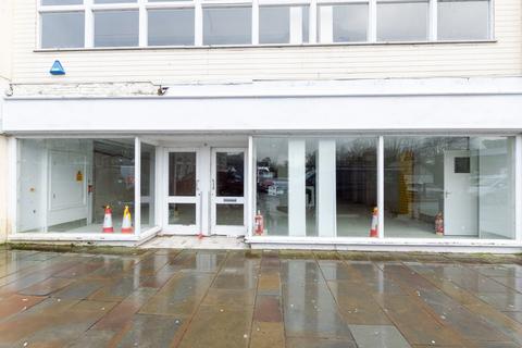 Shop to rent, Bulkley Square, Llangefni, Isle of Anglesey, LL77