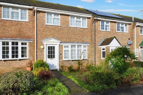 3 bedroom terraced house for sale, Barnes Close, Sturminster Newton