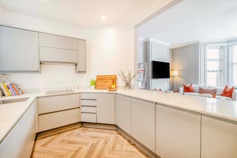 2 bedroom flat for sale, Beaufort Street, London, SW3