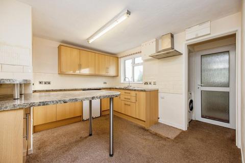 2 bedroom end of terrace house for sale, Clifden Close, Helston TR12