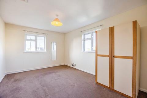 38 Clifden Close, Mullion, Helston, TR12 7EQ