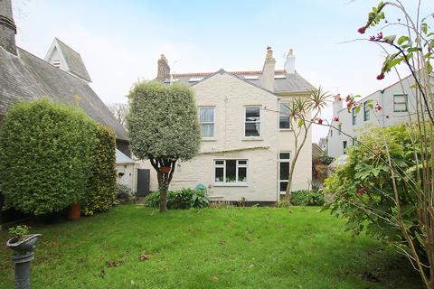 4 bedroom property for sale, The Grange, St Peter Port, Guernsey, GY1