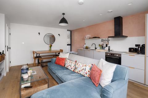 1 bedroom apartment for sale, Clarence Mews, London E5