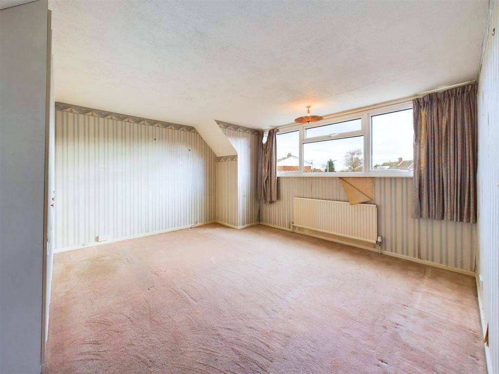 CAM01555 G0-PR0116-STILL016.jpg