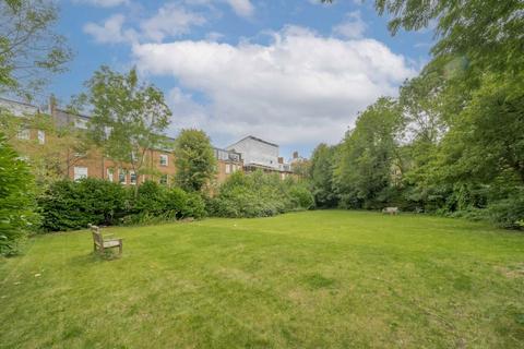 1 bedroom flat for sale, Fairhazel Gardens, London NW6