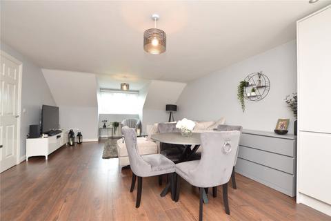 2 bedroom apartment for sale, Flat 10, Oaklands House, Rodley Lane, Leeds