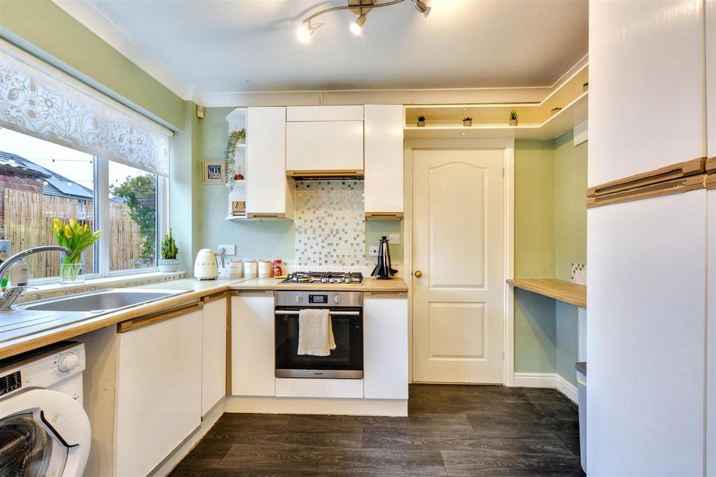 Kitchen 3.jpeg