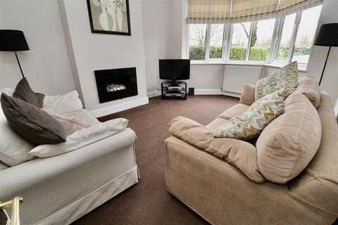 3 bedroom semi-detached house for sale, Hodge Hill Common, Birmingham B36