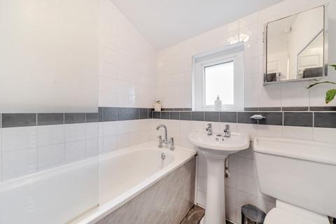 24 Roberts Road, Belvedere, DA17 6NP