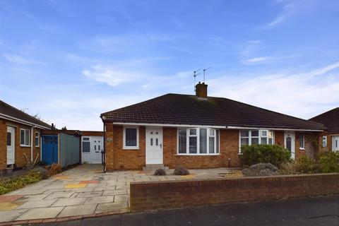 2 bedroom bungalow for sale, Cardigan Grove, Marden Estate