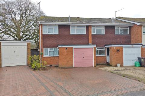 3 bedroom end of terrace house for sale, Mornington Avenue, Finchampstead