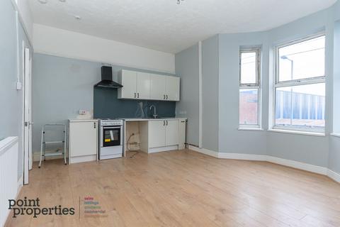 4 bedroom flat to rent, Flat 1 , Liverpool L4