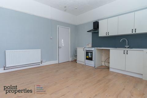 4 bedroom flat to rent, Flat 1 , Liverpool L4