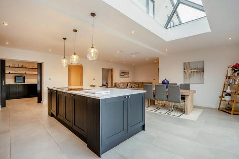 Highclere Burton Road, Rossett, Wrexham, LL12 0HU