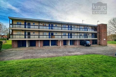 1 bedroom flat for sale, Amwell Court, Waltham Abbey