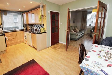 3 bedroom semi-detached house for sale, Farfield Road, Bradford BD6