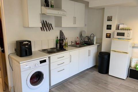 Studio to rent, Risborough Street, Waterloo SE1