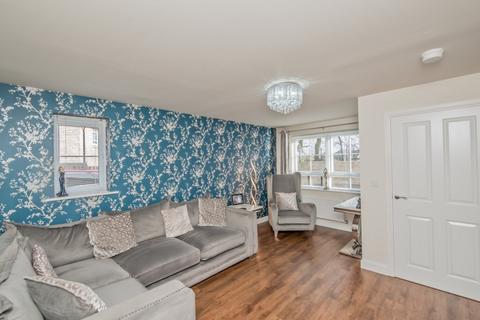 3 bedroom semi-detached house for sale, Greenway View, Cleckheaton, BD19