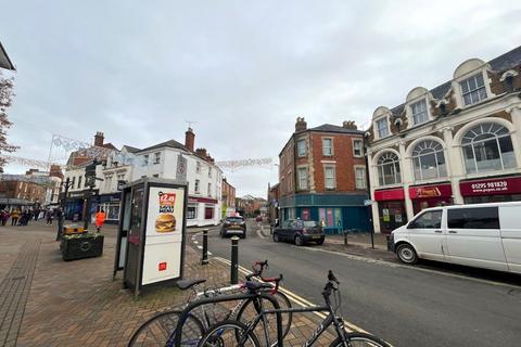 Retail property (high street) to rent, 21 High Street, Banbury, OX16 5EG