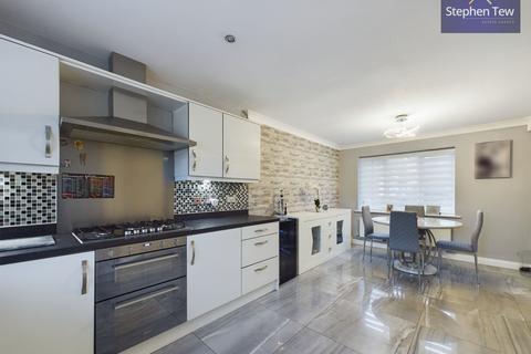 45 Benedict Drive, Blackpool, FY3 0AF
