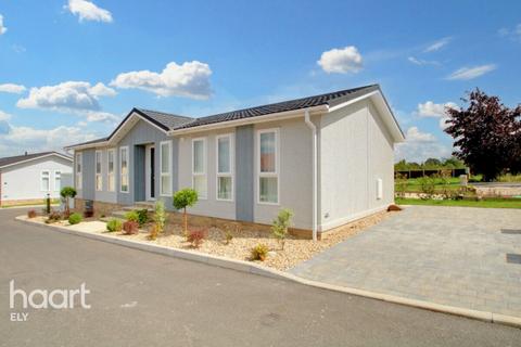 undefined, Hardwicke Fields, Haddenham