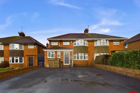 3 bedroom semi-detached house for sale, Chosen Drive, Gloucester GL3