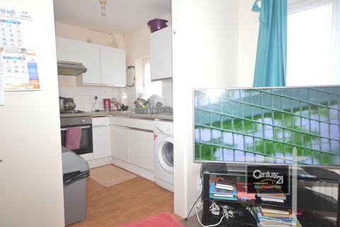 1 bedroom flat to rent, Sholing Road, SOUTHAMPTON SO19