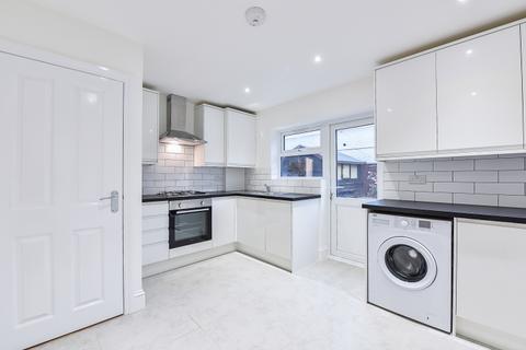 3 bedroom house to rent, Elleray Road, Teddington, TW11